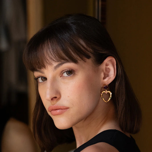 Boucles d'Oreilles Cristal Swarovski Violet et Coeur Ajouré Porté