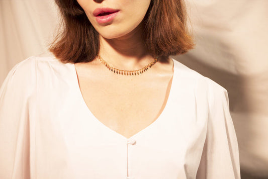 Collier Franges Doré porté de face