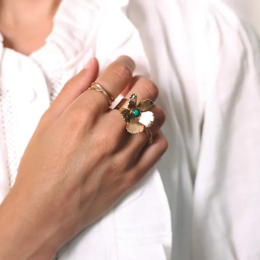 Bague Ajustable Croisillon Lisse et Martelé Dorée Porté