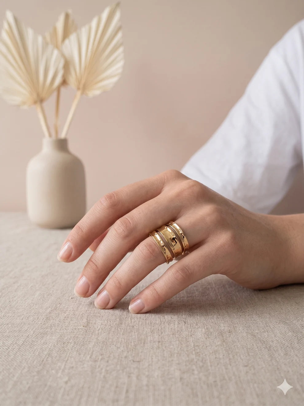 Bague Ajustable 3 Rangs Martelés Doré Porté
