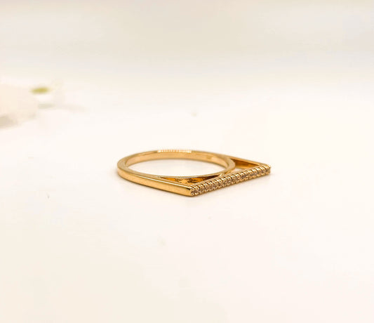 Bague Plaqué Or Une Barre Horizontale et Strass vu de profil