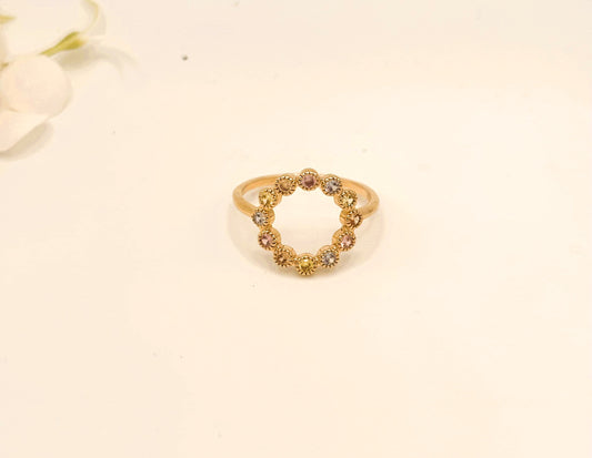 Bague Plaqué Or et Pendentif Cercle Strass Inscrutés vu de face