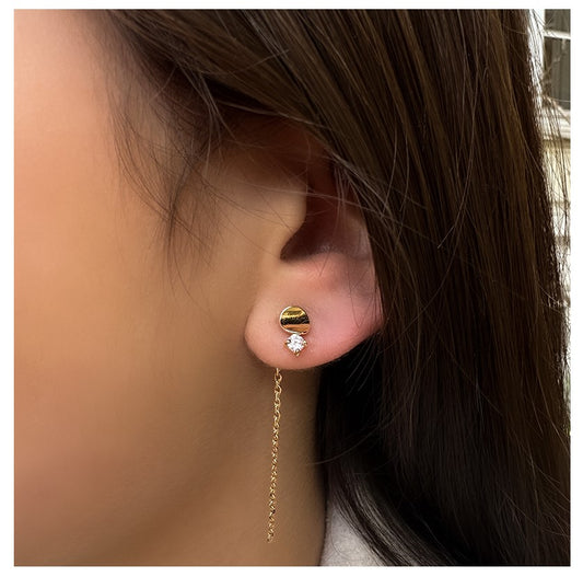 Boucles d'Oreilles Avant Arrière Strass Blanc et Chaine Plaqué Or Porrté