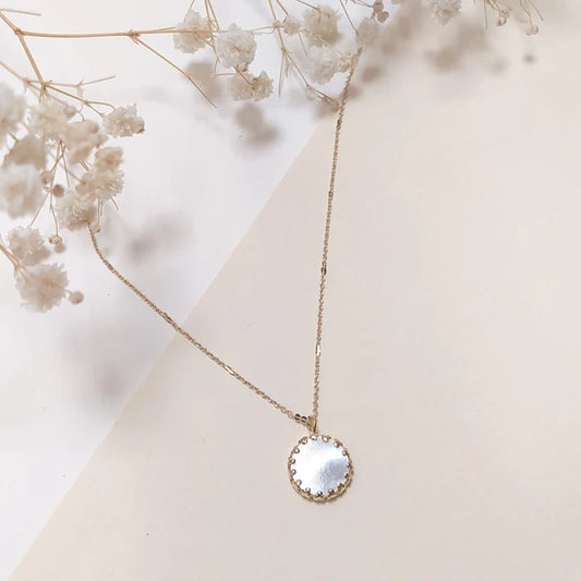 Collier Tour de Cou Pendentif Pierre Fine Nacre Sertie