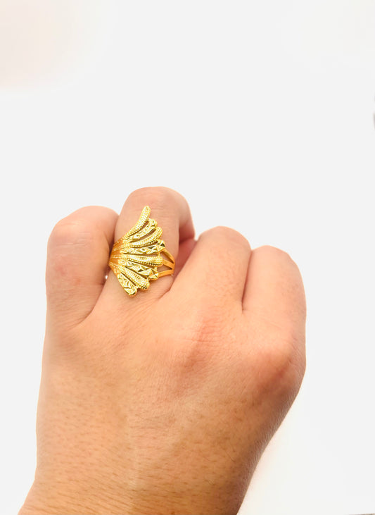 Bague Ajustable Grande Fleur Pétale Plaqué Or Porté