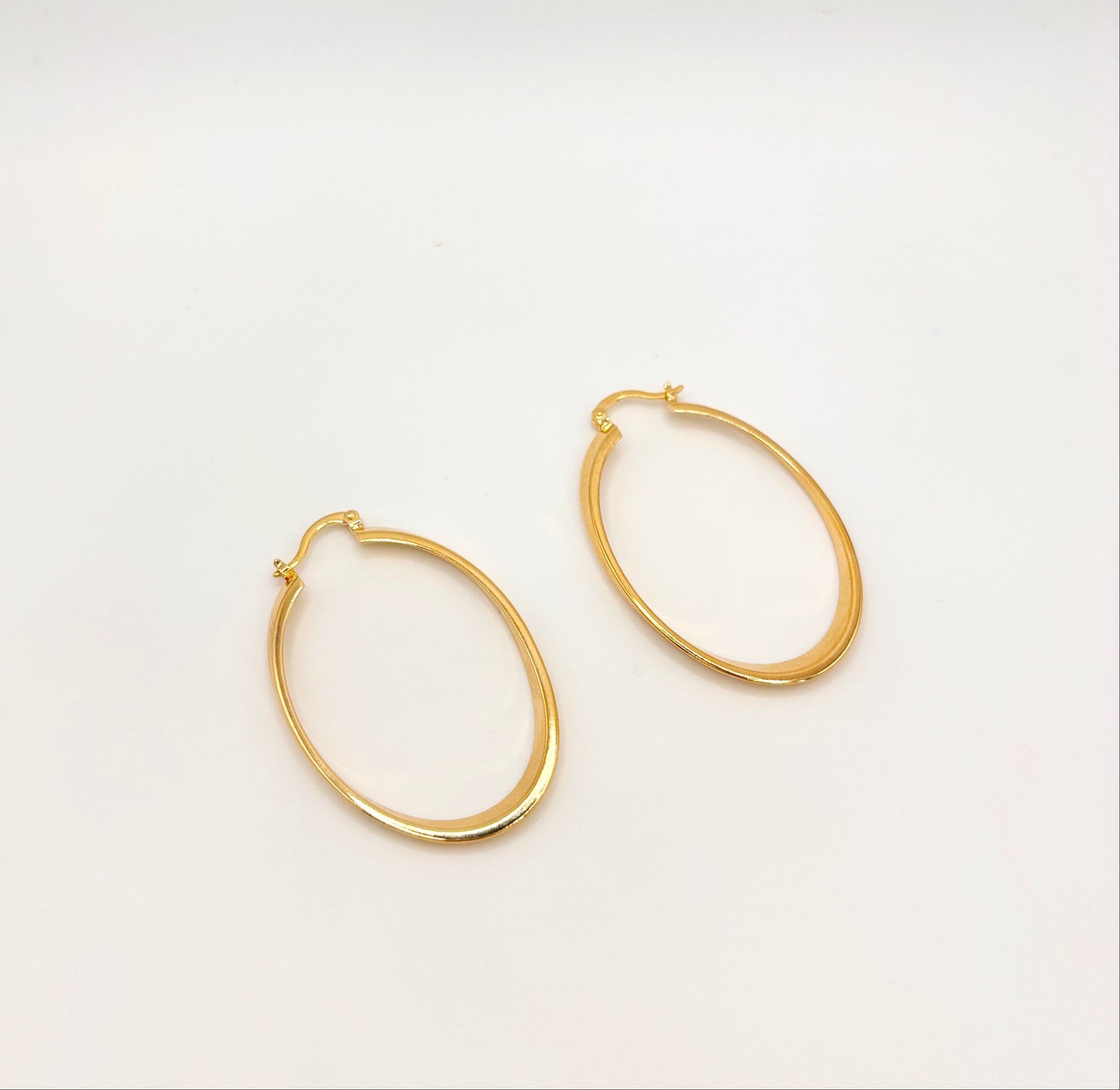 Boucles d'Oreilles Créoles Ovales Plaqué Or
