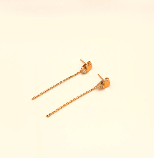 Boucles d'Oreilles Avant Arrière Strass Blanc et Chaine Plaqué Or vu de profil