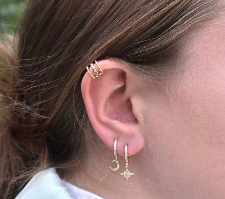 Bague d'Oreille Earcuff 3 Rangs et Strass Blancs Porté