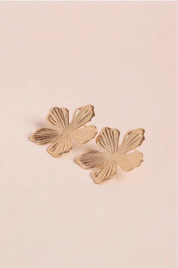 Boucles d'Oreilles Fleurs 5 Pétales Plaqué Or vu cde profil