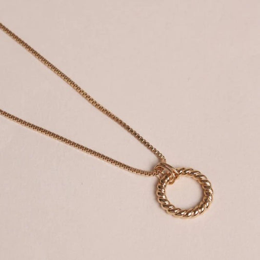 Collier Tour de Cou Doré et Pendentif Cercle Ajoouré Torsadé