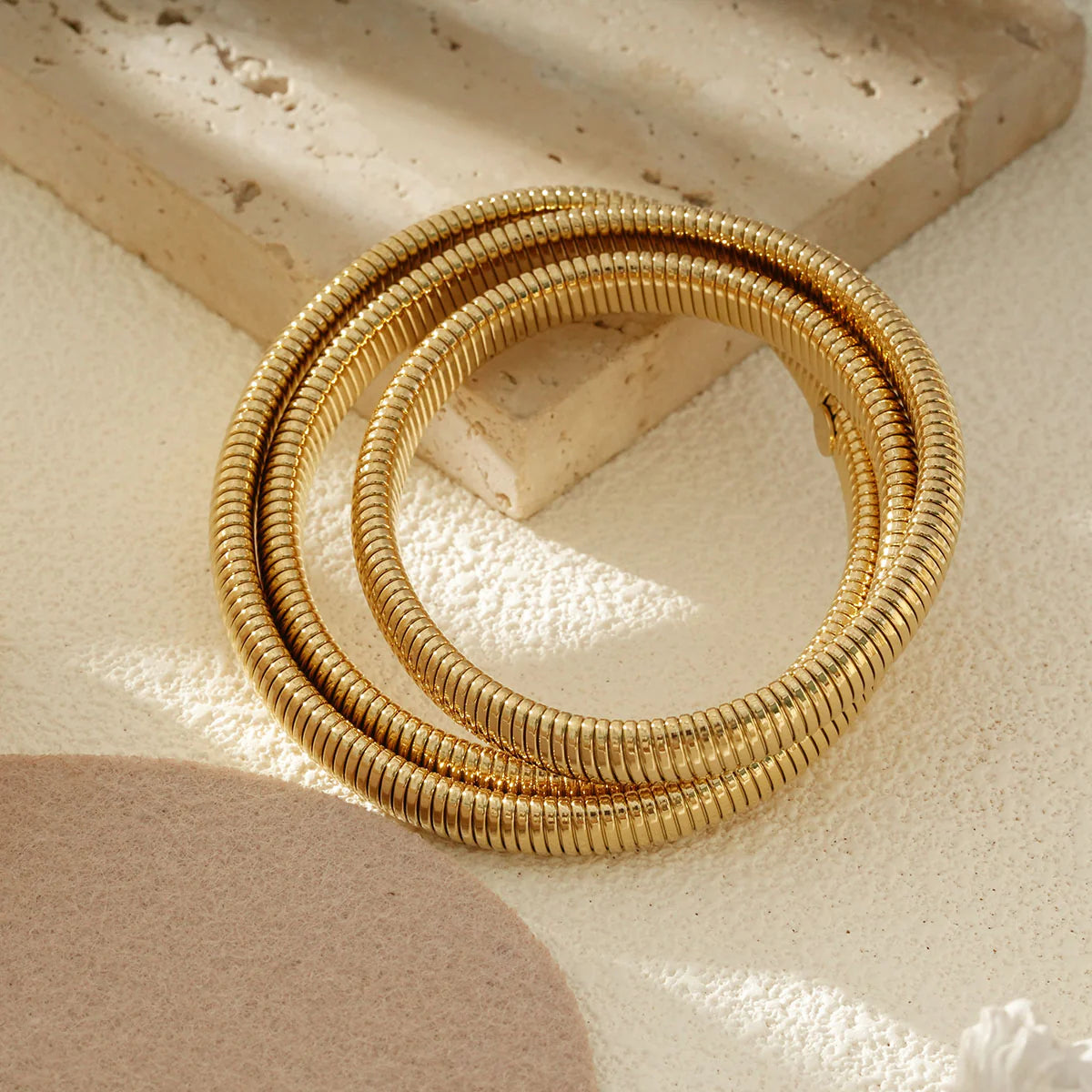 Bracelet Jonc Triple Tour Doré Style Tubogas Doré