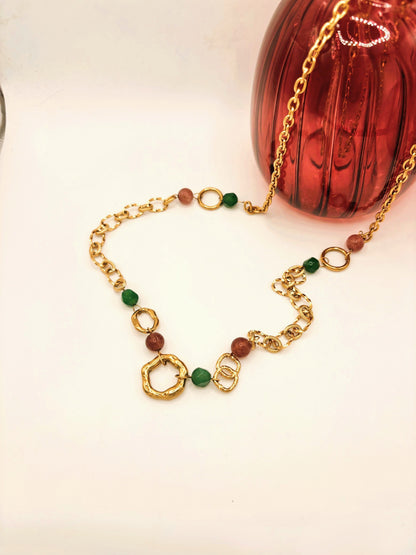 Collier Sautoir Maillons Dorés et Perles Vertes et Roses 