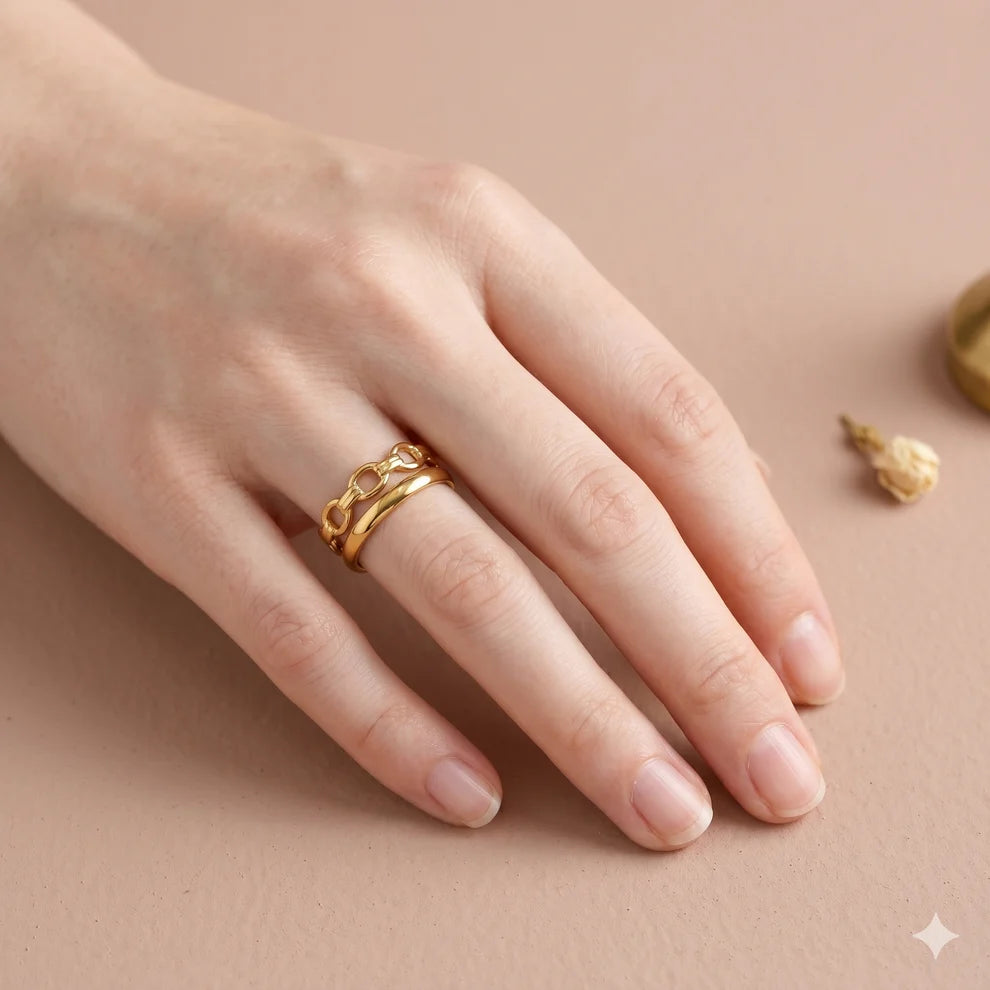 Bague double anneau chaîne gourmette doré Porté