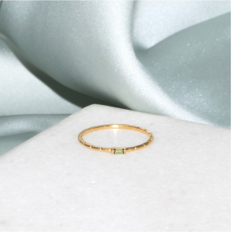 Bague Anneau Dorée et Strass Rectangulaire Vert 