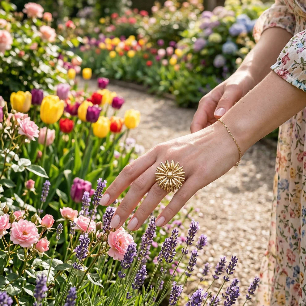 Bague Ajustable 2 Marguerites Doré Porté