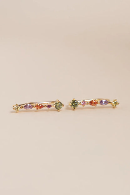 Contours d'Oreilles Boucles Montantes Dorées et Zircons Multiclores