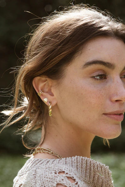 Boucles Puces d'Oreilles Coeur Doré Porté