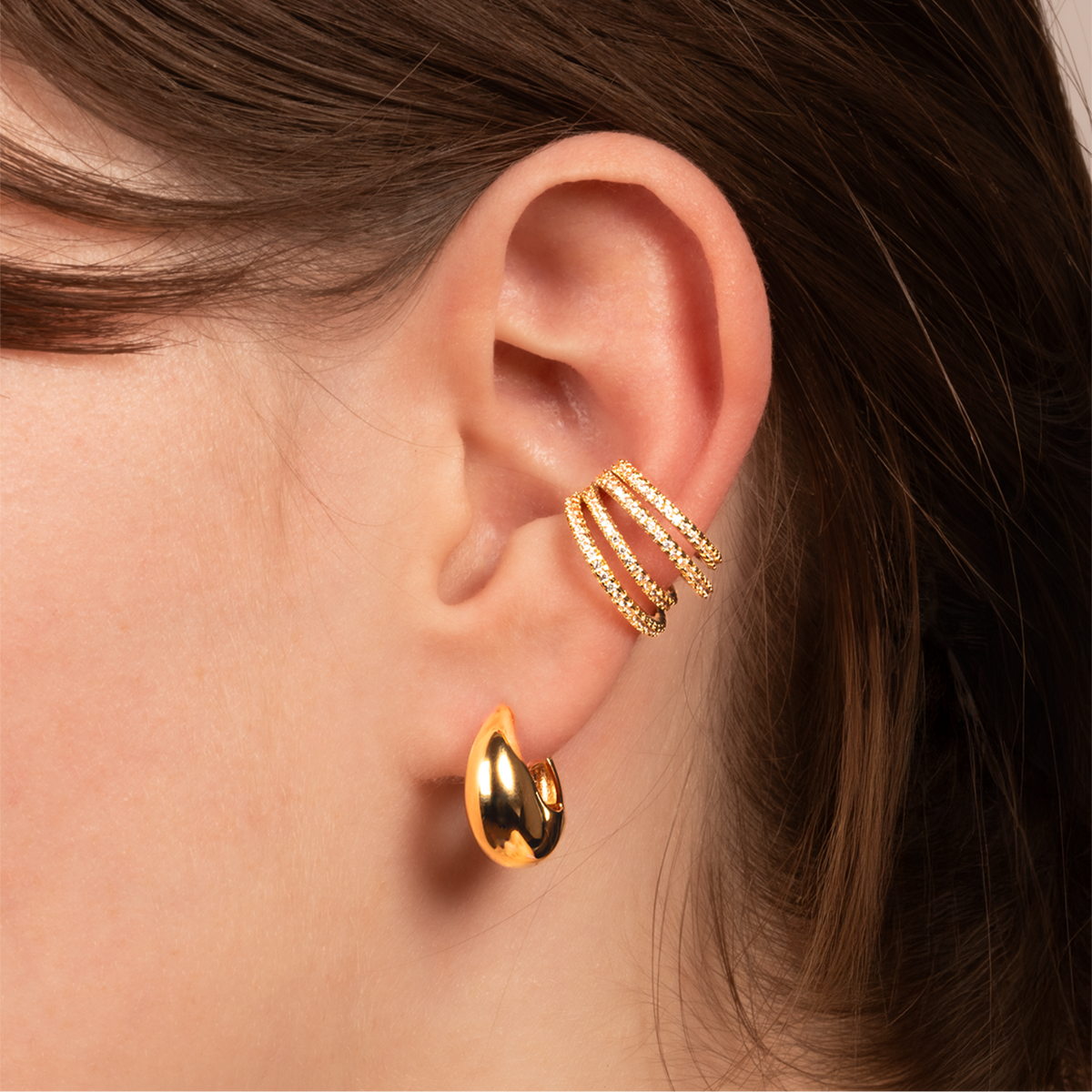 Boucles d'Oreilles Petites Créoles Epaisses Goutte Dorée Porté