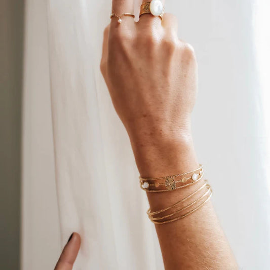 Bracelet Jonc 2 Rangs Petits Ronds Martelés et Pierres Fines Porté