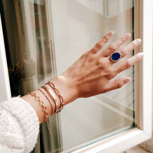 
Bracelet Jonc Martelé Doré Porté