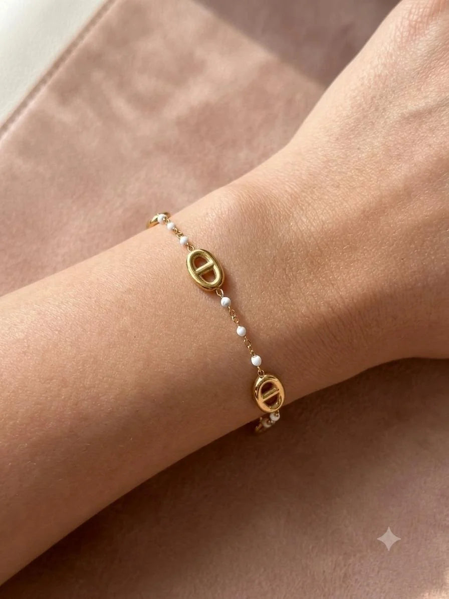 Bracelet chaîne à maille marine porté