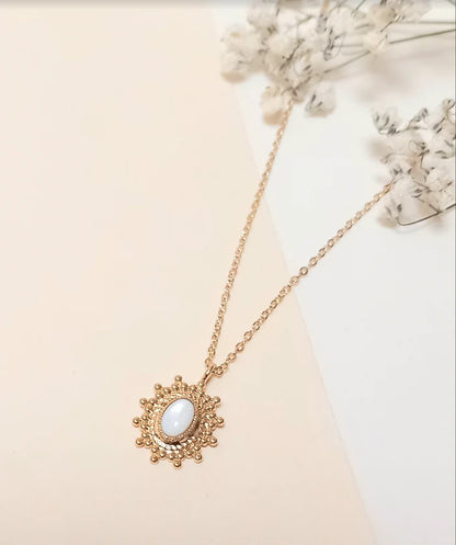 Collier Doré Soleil et Pierres Fines Serties 