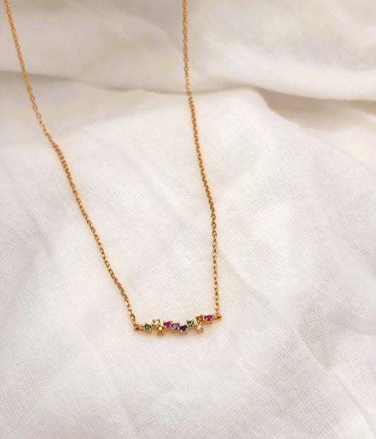 Collier Plaqué Or et Pendentif 10 Strass Multicolores vu de face