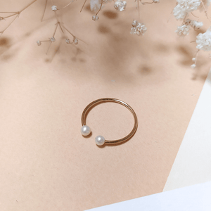 Bague 2 perles Dorée vu de face 