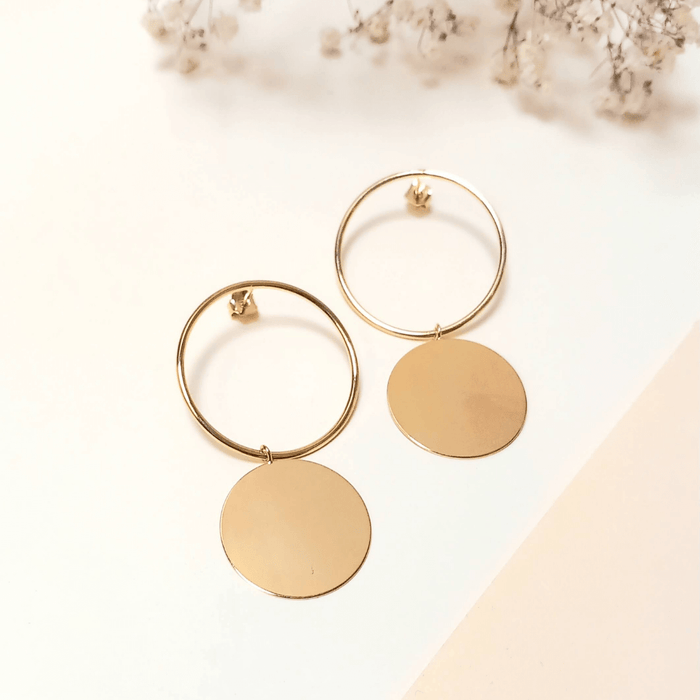Boucles d'Oreilles Créoles et Disques Dorées vu de face  