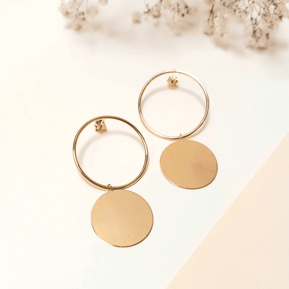 Boucles d'Oreilles Créoles et Disques Dorées vu de face  