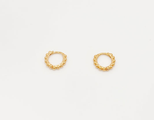 Boucles d'Oreilles Mini Créoles Billes Plaqué Or