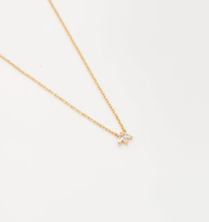 Collier Chaine Plaqué Or Tulipe et Strass Blancs