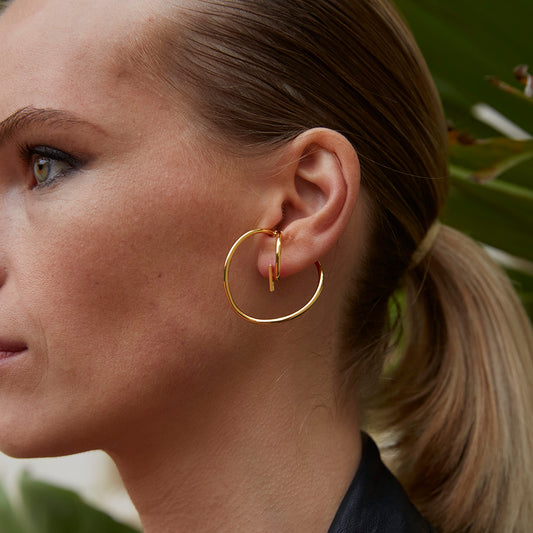 Grande Bague d'Oreille Earcuff Double Anneau Doré Porté