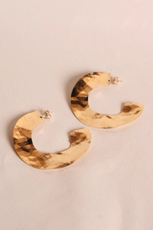 Boucles d'Oreilles Grandes Créoles Larges Martelées Dorées 