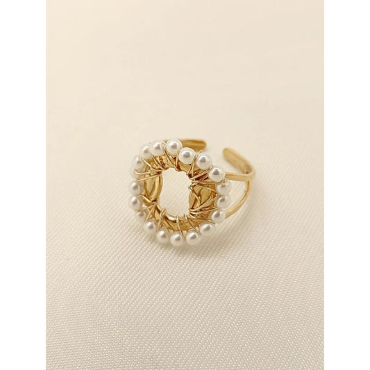 Bague Ajustable Doré Cercle et Perles Blanches vu de profil 