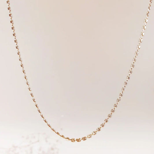 Collier Tour de Cou Petits Rectangles Gravure Soleil Doré