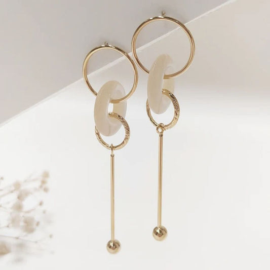 Boucles d'Oreilles Pendantes Doubles Anneaux, Donut Nacre et Barre