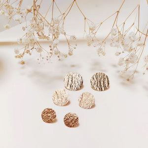 Puces d'Oreilles Ronds Martelés Dorés