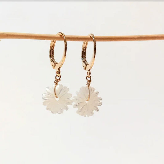 Boucles d'Oreilles Petites Créoles et Marguerite Nacre Blanche