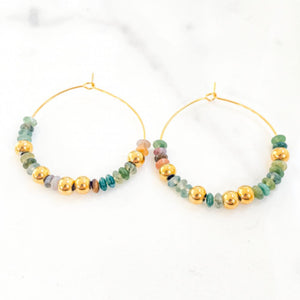 Créoles Dorées et Perles Naturelles 