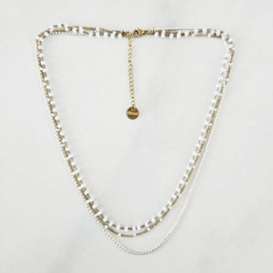 Collier Tour de Cou Doré 3 Rangs et Perles Blanches