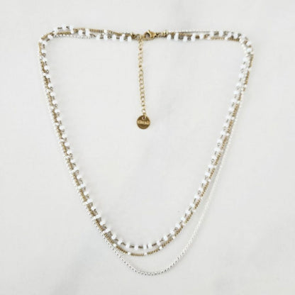 Collier Tour de Cou Doré 3 Rangs et Perles Blanches