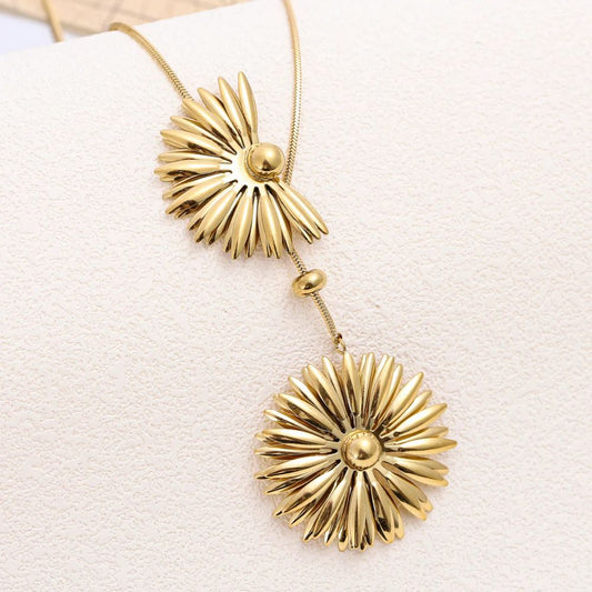 Collier Sautoir Forme Y et 2 Marguerites Doré