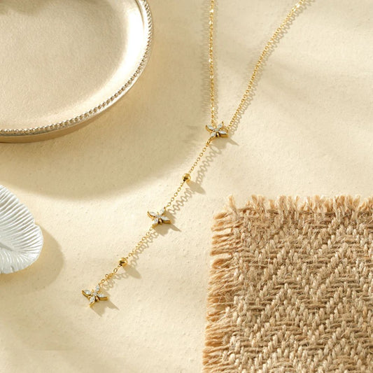 Collier Cravate Doré et Etoiles